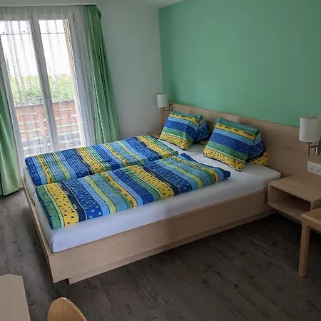 بيت ضيافة ألبينبليك 2*