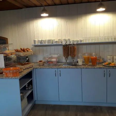 ألبينبليك بيت ضيافة 2*